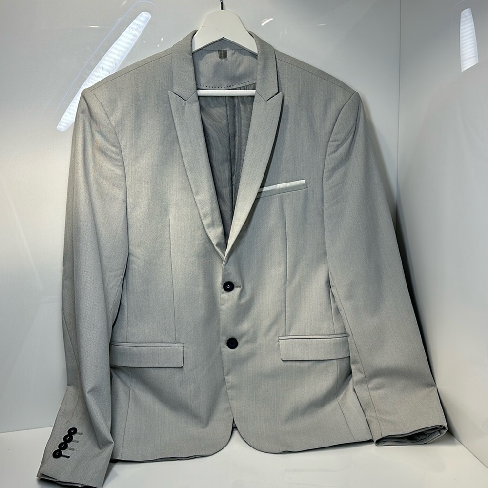 ZARA MEN’S LIGHT GRAY BLAZER SIZE 42 FIT